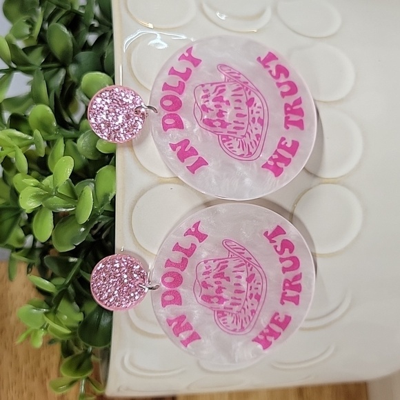 🔥LAST PAIR🔥 In Dolly We Trust Round Drop Earrings - Picture 1 of 6